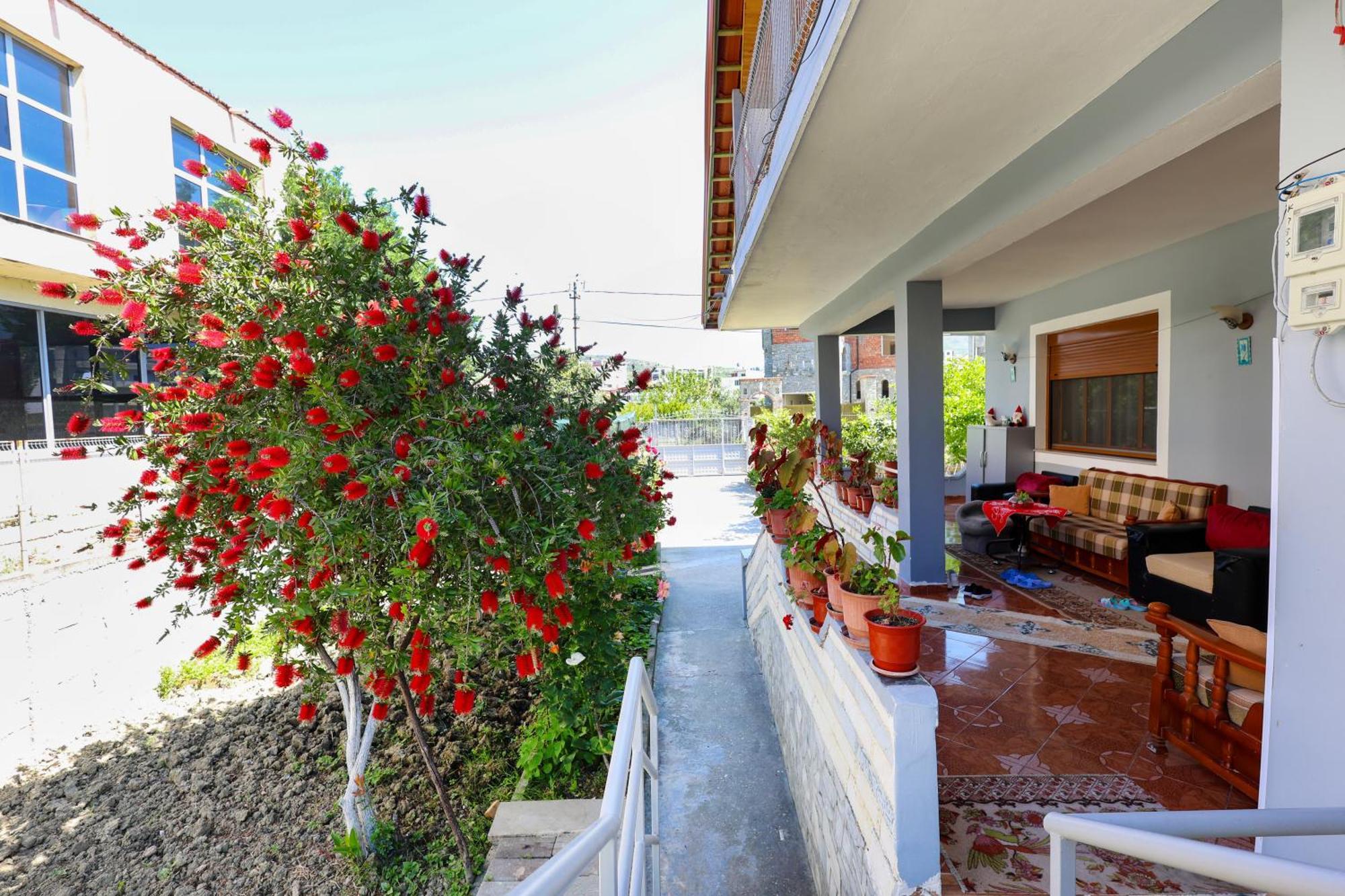 Samuela Cozy Retreat Villa Berat Bagian luar foto