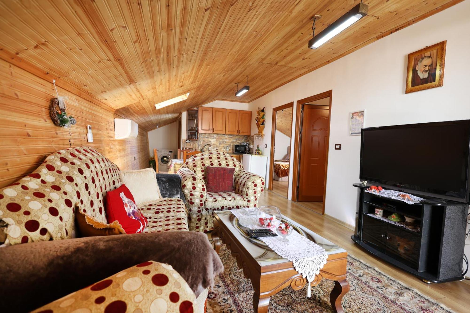Samuela Cozy Retreat Villa Berat Bagian luar foto